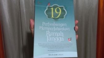 Mempelajari Pernikahan Lewat Buku 19 Pertimbangan Mempertahankan Rumah Tangga