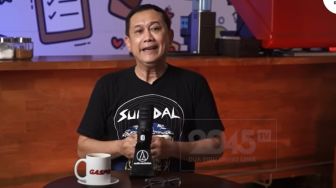 Denny Siregar Sebut Presiden Jokowi Berambisi Jadi Sekjen PBB, Warganet: Lawakanmu Garing Banget