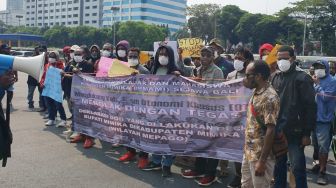 Ratusan Mahasiswa Geruduk DPR RI, Tolak Otsus dan Pemekaran Papua