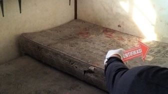 Aples Mayat Terbungkus Karung Ternyata Dibunuh di Ruko Fatmawati, Bercak Darah Masih Menempel di Kasur