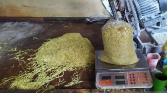 Sidak Di Kota Tua, BPOM Temukan Mie Kuning Berformalin Dan Kerupuk Mengandung Boraks