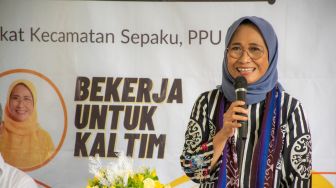 Ada 105 Guru Honorer dari Balikpapan dan PPU Dapat SK PPPK, Hetifah: Demi Kemajuan Pendidikan