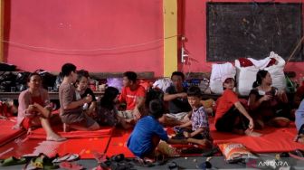 Ratusan Orang Mengungsi karena Abrasi di Pesisir Amurang, Minahasa Selatan