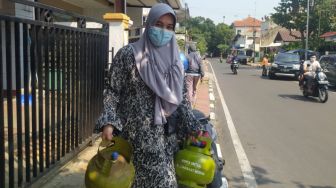 Harga Gas LPG 12 Kilogram Makin Tinggi, Pemilik Warung di Bekasi Pilih Tambah Stok Gas Melon