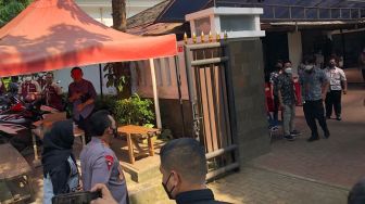 Melayat ke Rumah Duka Menpan RB Tjahjo Kumolo, Kapolri: Kita Kehilangan Sahabat Tercinta
