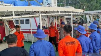 Basarnas Ambon Lanjutkan Evakuasi 8 Awak KM Rizky Mulia Tenggelam di Perairan Pulau Mai Kepulauan Lucipara