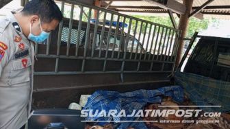 Polisi Mengamankan Pikap Berisi Daging Sapi Diduga Tak Layak Konsumsi di Jember