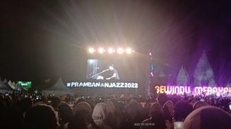 Trio Lestari Meriahkan Prambanan Jazz 2022, Tompi Ajak Mendiang Glenn Fredly Bercanda