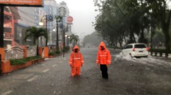 Kota Banjarmasin Waspada Banjir Setelah Diguyur Hujan Deras Selama 7 Jam