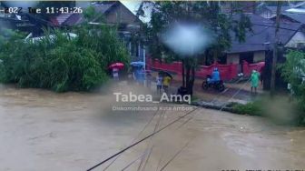 Ambon Banjir, Belasan Rumah dan Musala di Negeri Kaitetu Terendam Luapan Sungai