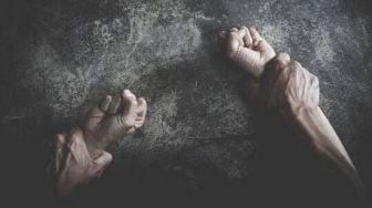 Biadab! Seorang Ayah di Karawang Cabuli Putri Kandung Hingga Melahirkan Anak
