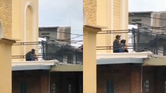 Heboh Video Sejoli Asyik Bermesraan di Area Masjid