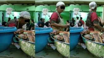 Sampai Hampir Saling Pukul, Emak-emak Adu Mulut di Warung Makan Diduga Akibat Rebutan Nomor Antrean