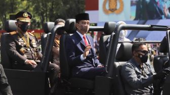 Presiden Jokowi Minta Polri Perkuat Penguasaan Teknologi, Ingatkan Utamakan Tindakan Humanis