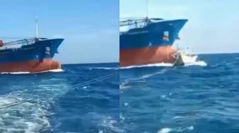 Tersebar Video Detik-Detik Kapal Kargo Tabrak Perahu Milik Nelayan