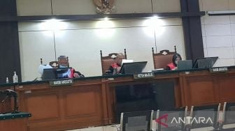 Cabuli Anak Tiri, Seorang Ayah di Semarang Dihukum 16 Tahun Penjara