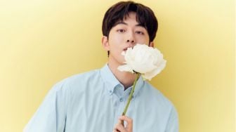 Usai Rumor Bullying Dibongkar Dispatch, Nam Joo Hyuk Banjir Dukungan