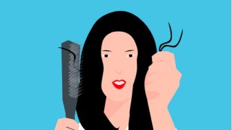6 Cara Merawat Rambut Kering, Salah Satunya Keramas Pakai Air Dingin