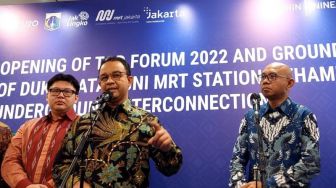DKI Jakarta Bakal Laksanakan Syarat Vaksin Booster untuk Perjalanan, Anies: Kalau Sudah Ada Ketentuan