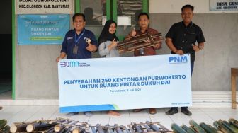 PNM Serahkan 250 Kentongan Purwokerto ke Ruang Pintar Dukuh Dai