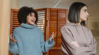 5 Langkah Mengatasi Konflik dengan Sahabat, Segera Selesaikan!