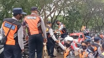 Razia Parkir Liar di Sunter, Pengendara Ojol Kocar-kacir