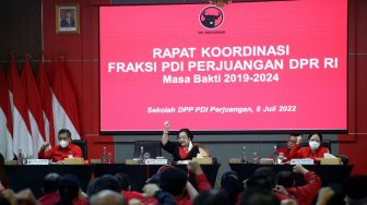Tak Suka Kader Ada di Zona Nyaman, Pesan Megawati ke Fraksi PDIP DPR: Turun ke Rakyat Itu Penting, Bukan Politik Elite