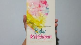 Ulasan Buku Kehidupan, Panduan Harian Menuju Kebahagiaan Hidup