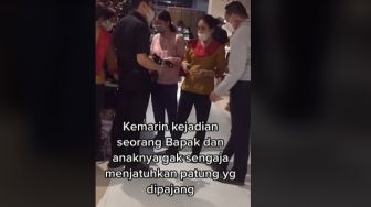 Jatuhkan Patung di Mall hingga Diminta Ganti Rugi, Kesalahan Pengunjung Ini Tuai Perdebatan Netizen