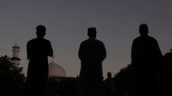 Berbeda dengan Pemerintah, Jamaah Pondok Pesantren di Jember Salat Idul Fitri Hari Ini