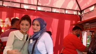 Senyum Ceria Nathalie Holscher di Tengah Proses Cerai dengan Sule, Tegur Sapa Rekan Artis