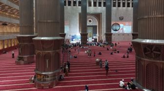 Setelah Dua Tahun, Kini Warga Kembali Ramaikan Takbiran di Masjid Istiqlal