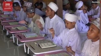 Miris! Agama Mayoritas di Indonesia, 2 Juta Disabilitas Tuli Muslim Kekurangan Juru Bahasa Isyarat buat Belajar Agama