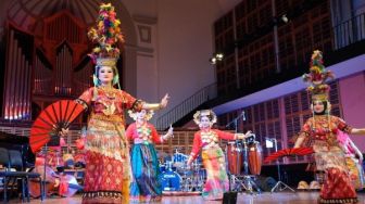 Tari Kalompoanna Parasanganta Pukau Penonton Sydney Conservatorium