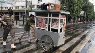 Alasan Banyak Debu Proyek, Ratusan PKL di Sekitar Kota Tua Direlokasi ke Kota Intan