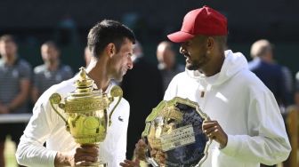 Novak Djokovic akan Traktir Kyrgios usai Juara Wimbledon 2022