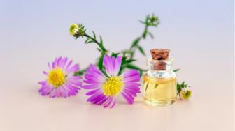 7 Rekomendasi Parfum Tahan Lama Murah Kurang dari Rp100 Ribu