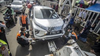 Parkir Sembarangan, Lebih dari 40 Unit Mobil Diderek Dishub DKI Jakarta