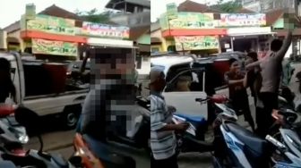 Geger Warga Amuk Sopir Pick Up Diduga Akibat Terlibat Tabrak Lari, Polisi Sampai Lepaskan Tembakan Peringatan