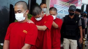 Jual Ganja di Medsos, Tiga Pemuda Ditangkap Polisi