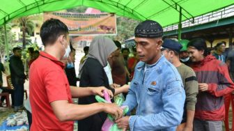 Momentum Idul Adha 1443 H, Polres Morowali Utara Sembelih 14 Ekor Sapi
