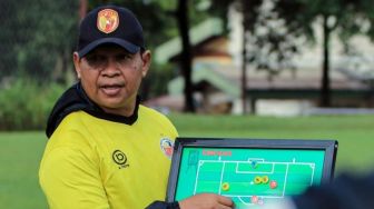 Delfi Adri Tetap Jadi Pelatih, Semen Padang Tunggu Surat Resmi Kick-off Liga 2