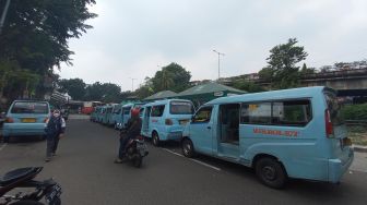 Tolak Rencana Pemprov DKI Pisah Tempat Duduk Pria dan Wanita di Angkot, Sopir: Kami Anak Tiri, Susah kalau Banyak Aturan