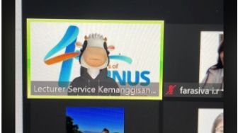 Dosen Ini Tak Sengaja Pakai Filter Sapi Saat Kuliah Online, Warganet: Temanya Emang Idul Adha Ato Gimana?