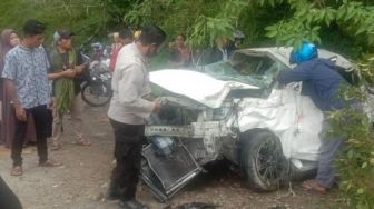 Mau Antar Keluarga ke Pesantren, Mobil Terjun Bebas ke Jurang 3 Orang Tewas