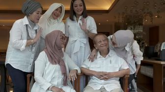 10 Momen Maia Estianty Mudik ke Surabaya, Ditemani 3 Buah Hatinya