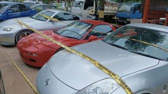 Polisi Amankan Tiga Mobil Mewah yang Baru Datang dari Luar Batam tanpa Dilengkapi Dokumen