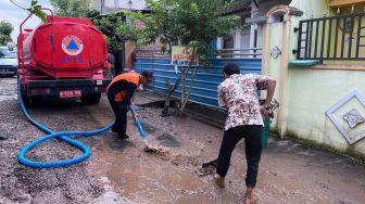 Banjir di Pati, Ganjar Pastikan Pengungsi Sudah Tertangani: Tinggal Selesaikan Perbaikan Tanggul