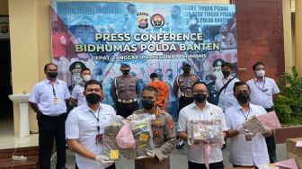 Polisi Sita Uang Ratusan Juta dari Rumah Kontrakan Buruh Bangunan