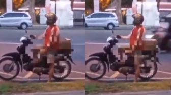 Ngeri! Seorang Pria Onani di Atas Sepeda Motor, Sambil Goda Perempuan di Taman